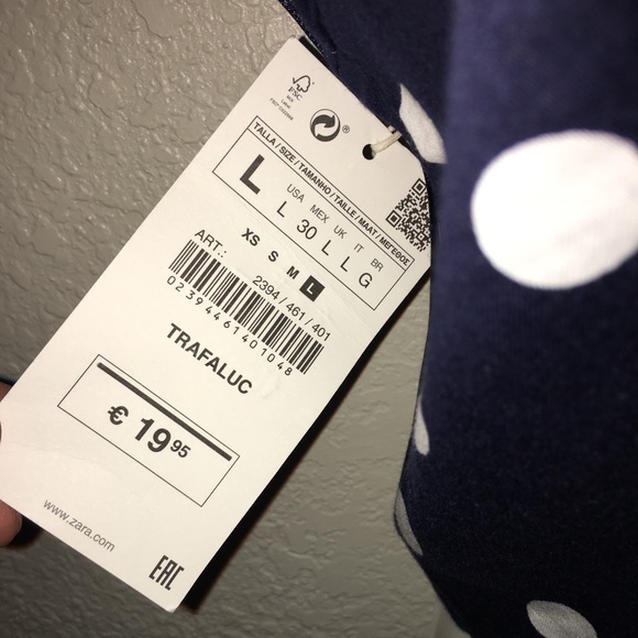 NWT ZARA CROP TOP..FINAL OFFER in less bundled! - Picture 4 of 4